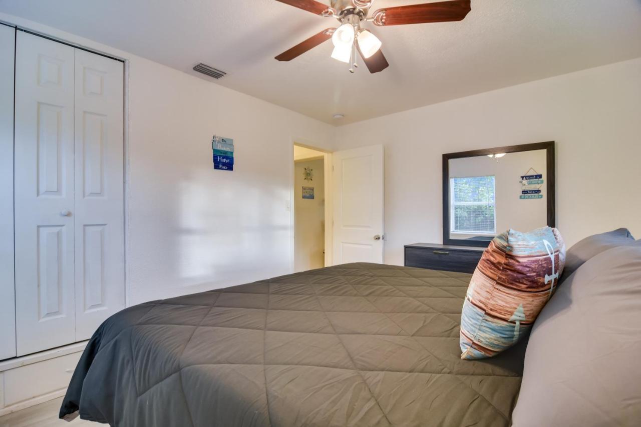 Pet-Friendly Gulfport Home Walkable Location! St. Petersburg Exterior photo